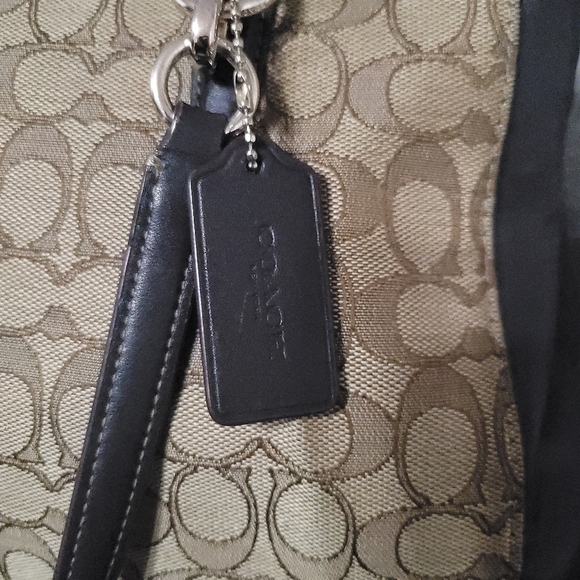 Coach Signature Christie Carryall Tote Shoulder Bag F36721 - Picture 4 of 17